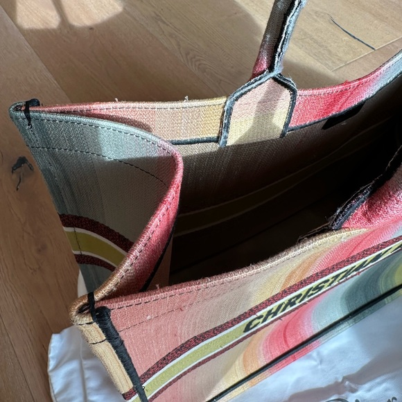 Dior Book Tote Canvas Multicolour, Large - Picture 4 of 14